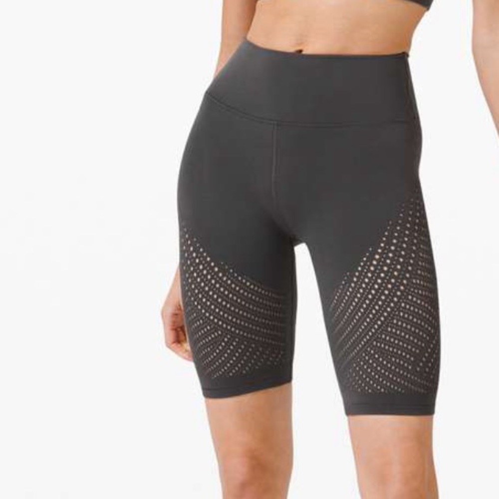 NWT Lululemon Reveal High Rise Short Digi Rain - Picture 11 of 13
